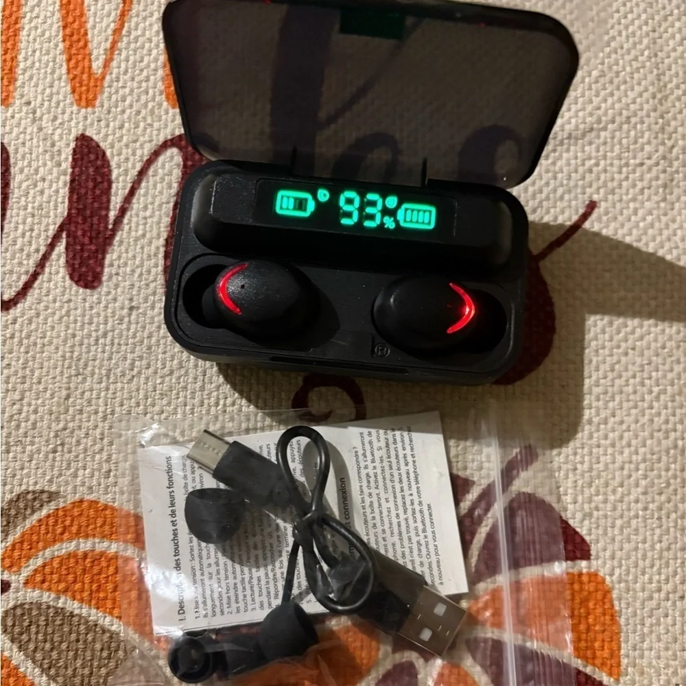 TWS F9 Black True Wireless Earbuds with Power Bank